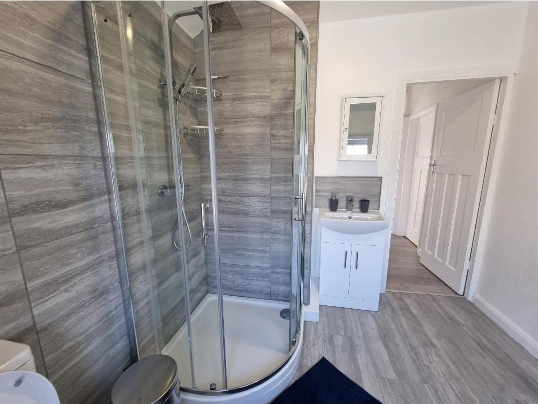 Casa vacanze Modern 3 Bedroom House, 3 Bathroom, Secure Parking, Wi-fi & Garden Leeds (West Yorkshire)